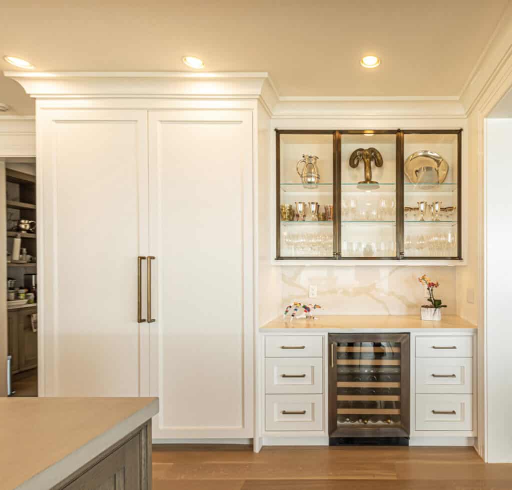 Sub-Zero in every size – full-size refrigeration and undercounter wine storage – fit perfectly into this Antonio Luca Design by Jimi Napoli.
