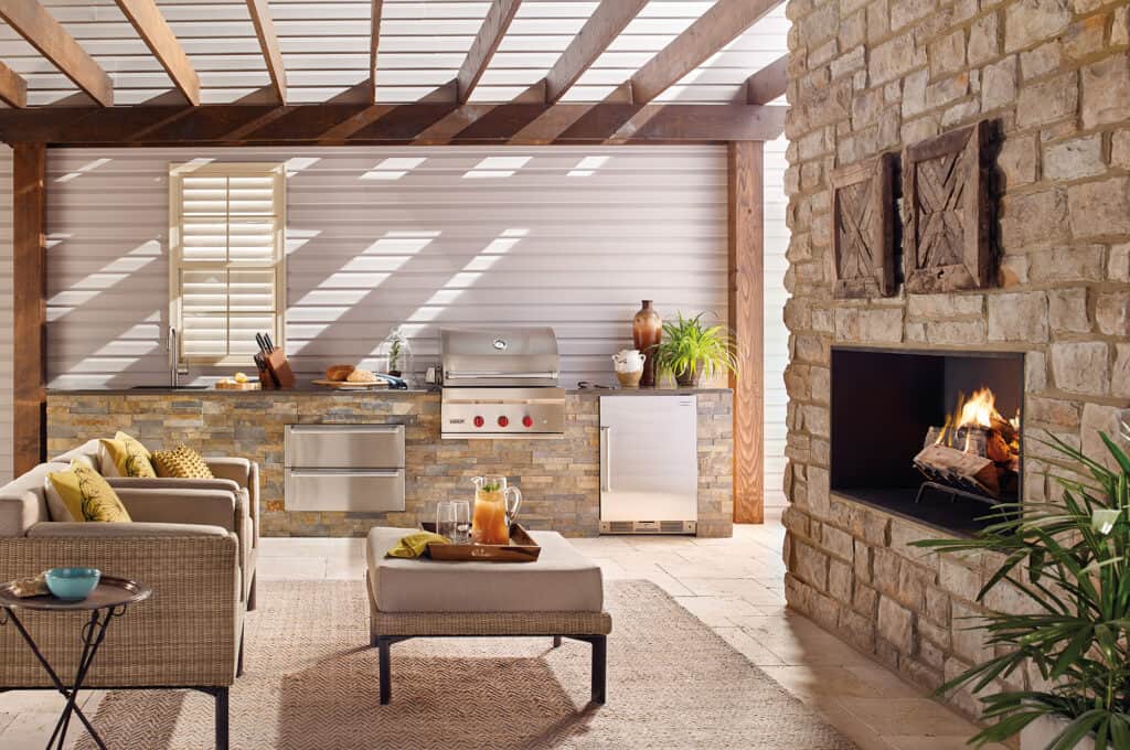 Alt text: For the ultimate Father’s Day gift, consider a Wolf outdoor kitchen to extend the seasons.