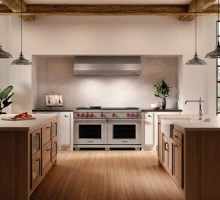Wolf high-end kitchen ranges are the top choice for discerning homeowners both for their iconic look and unsurpassed cooking control.