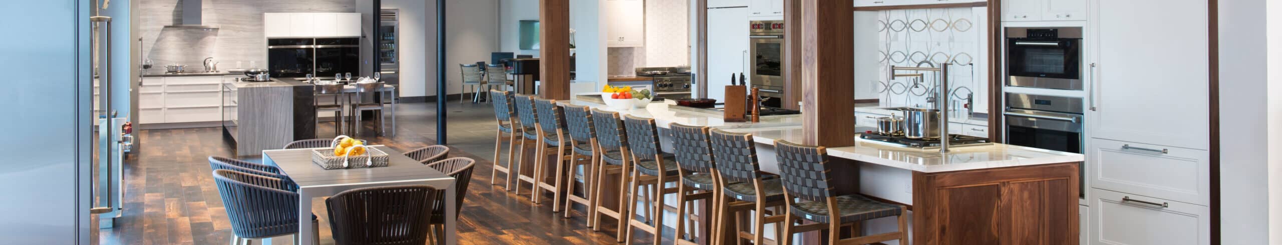 CLK_7T_demo_kitchen_wide_11474